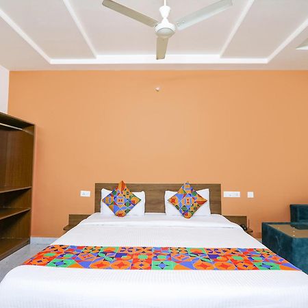 Fabhotel Golden Hitech - Nr Hitech City Haydarabad Dış mekan fotoğraf